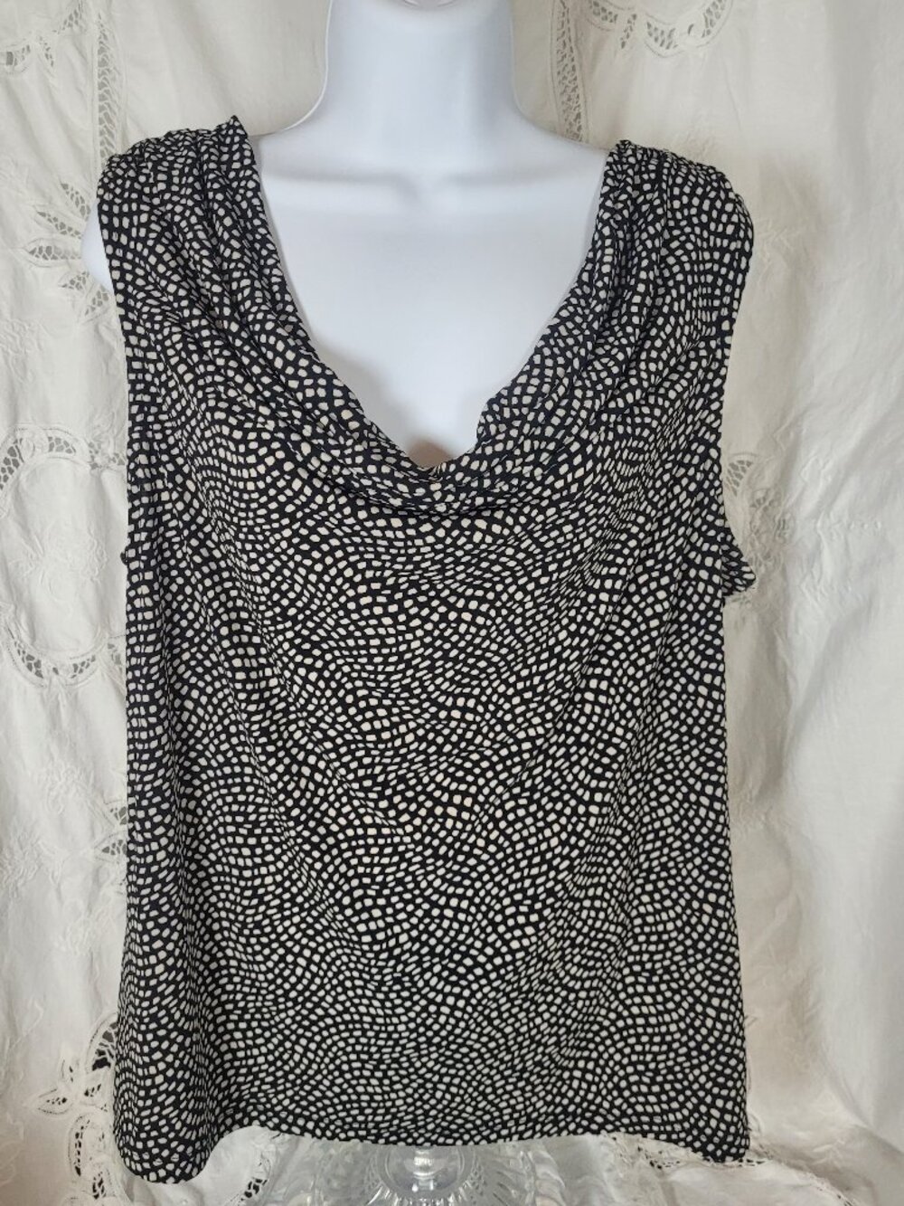Women L Sleeveless Shell Cowl Neck Black White Poly Spandex Charter Club